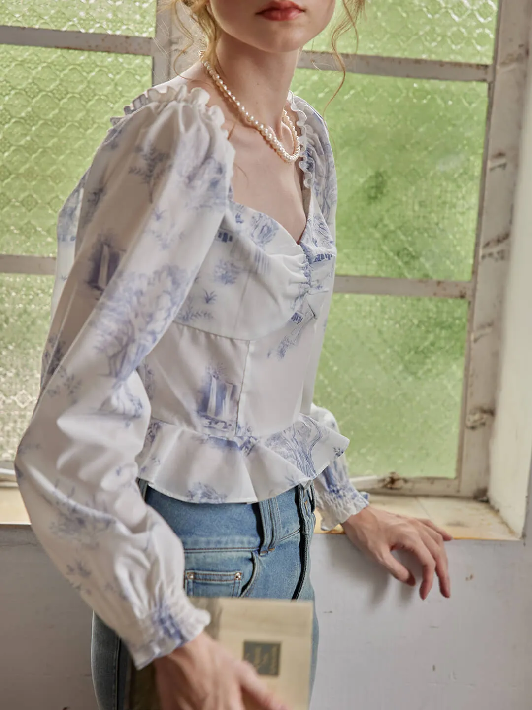 Lyric Ruffled Sweetheart White Printed Blouse