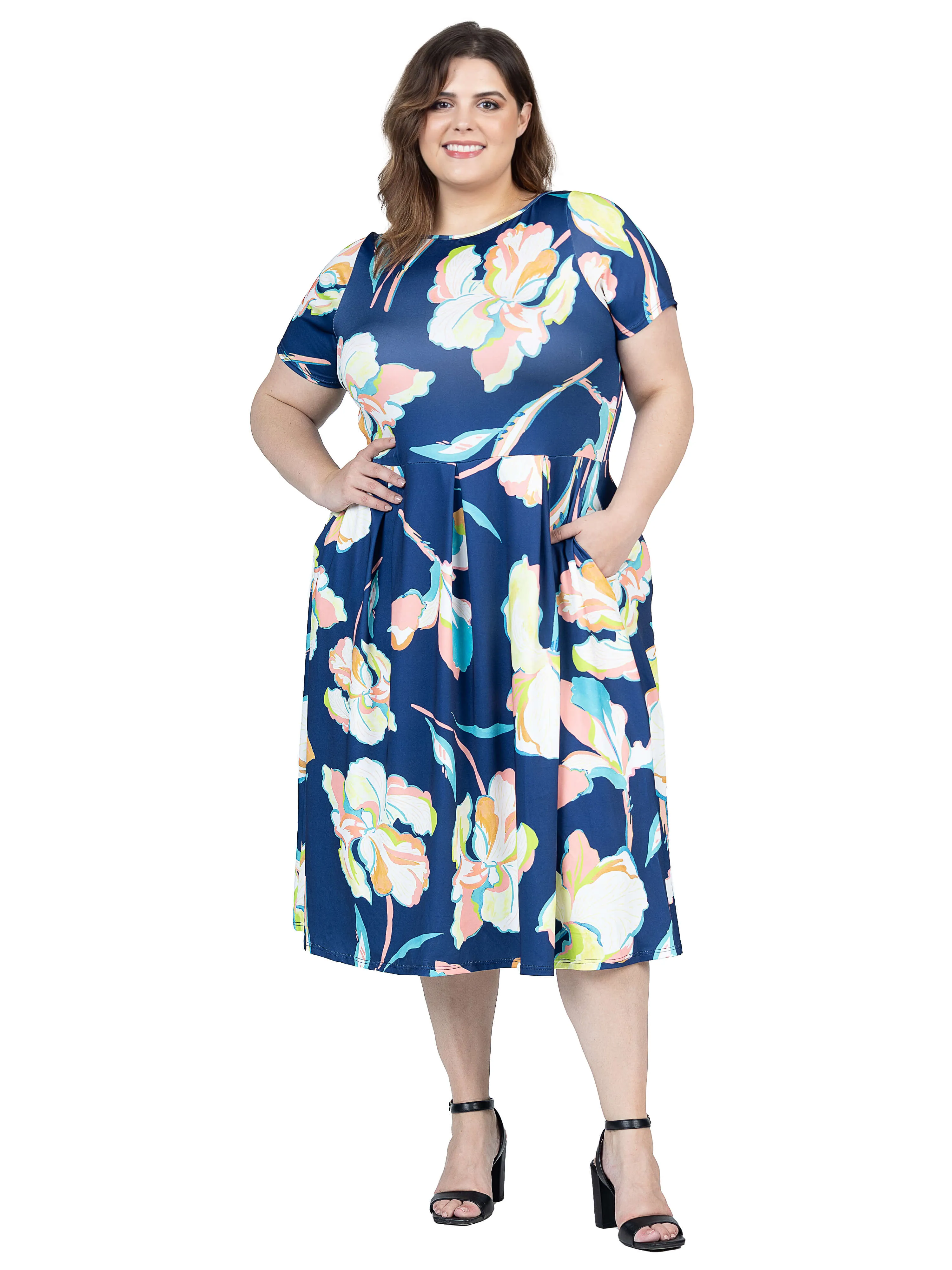 Plus Size Blue Floral Short Sleeve Pleated Flare Midi Pocket Dress