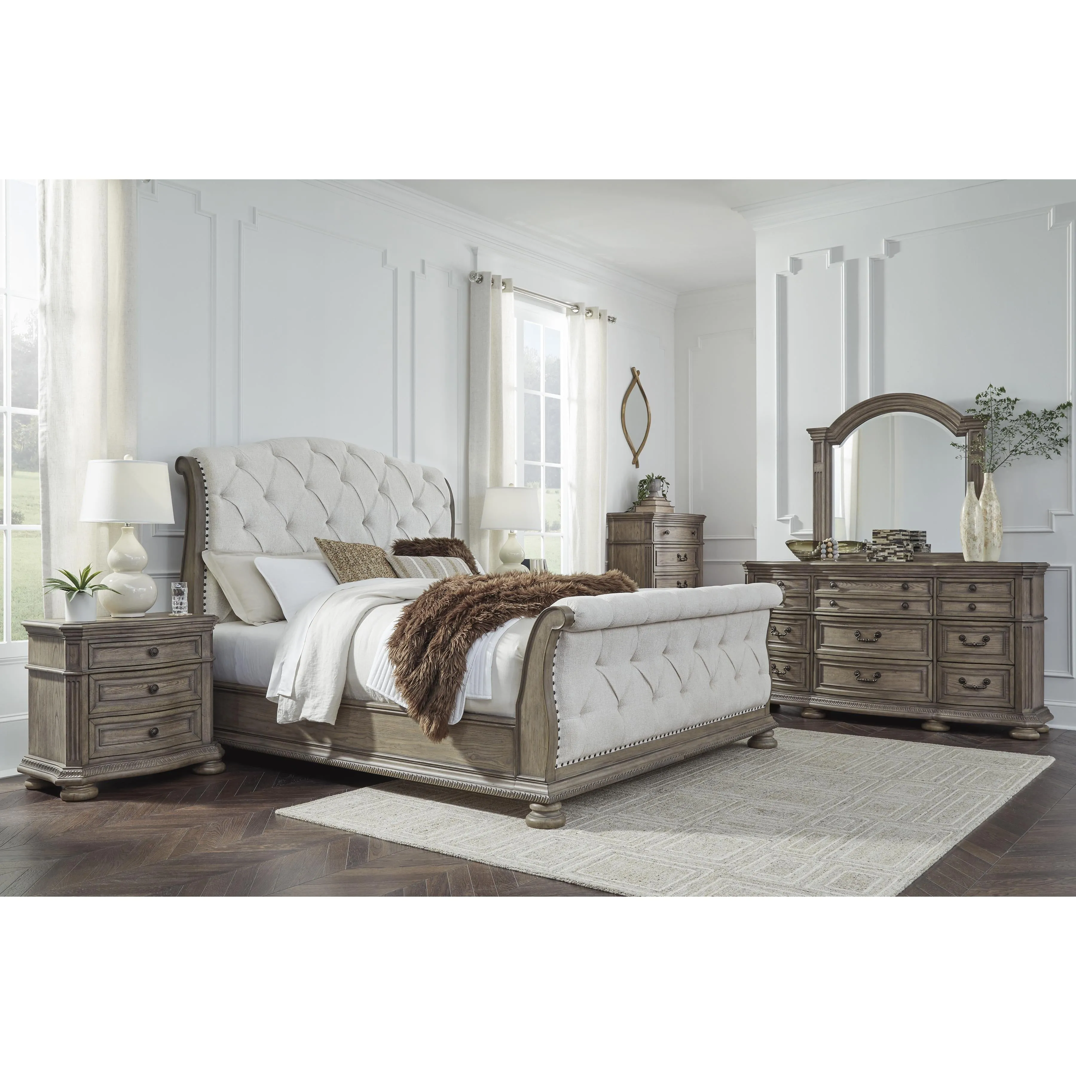 Signature Design by Ashley Ardenfield 9-Drawer Dresser with Mirror B944-31/B944-36