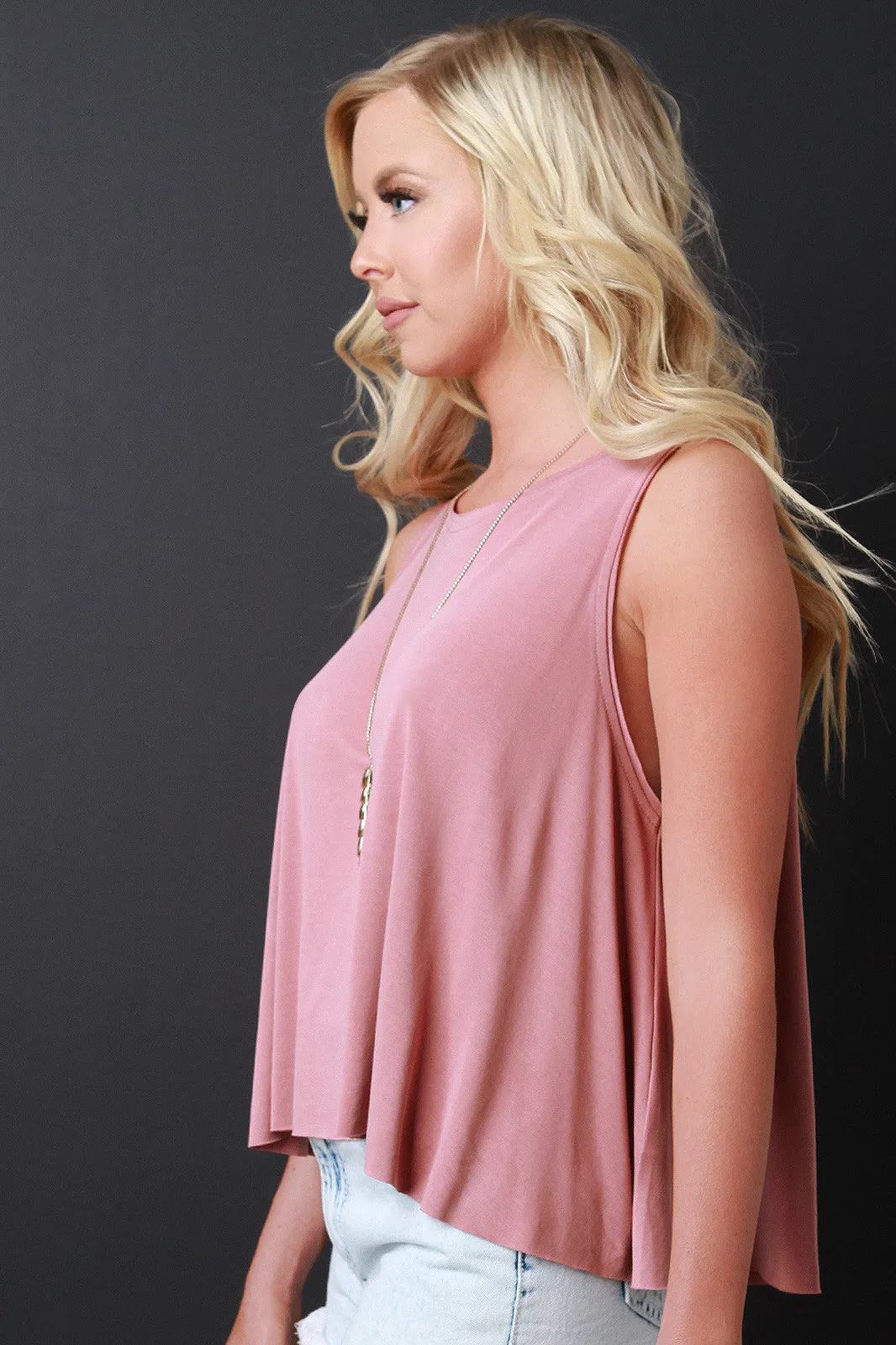 Simple Round Neck Sleeveless Relaxed Fit Top